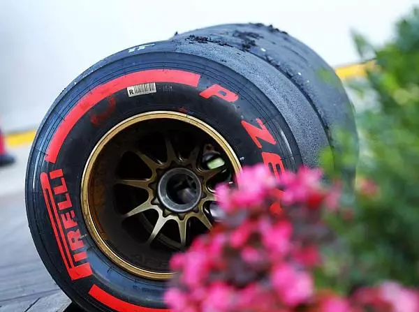 Pirelli-Reifen Foto zur News: Pirelli atmet auf: Keine sieben Stopps