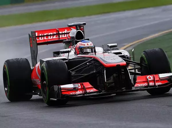 Jenson Button Foto zur News: Buttons Runde versetzt Hembery in Erstaunen