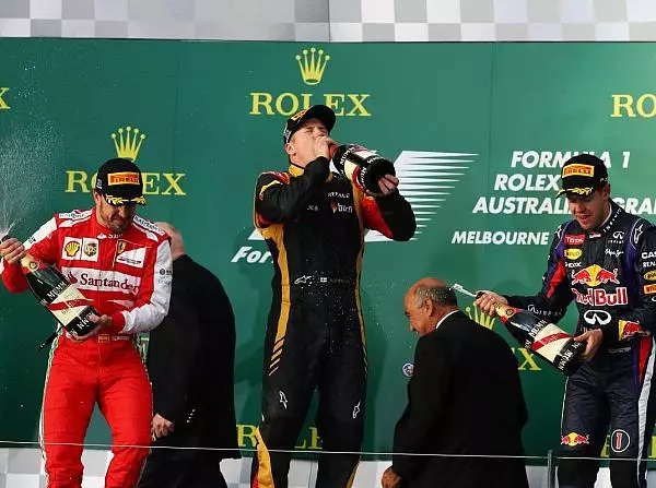Fernando Alonso, Jenson Button Foto zur News: Räikkönen: Geheimfavorit gewinnt in Melbourne