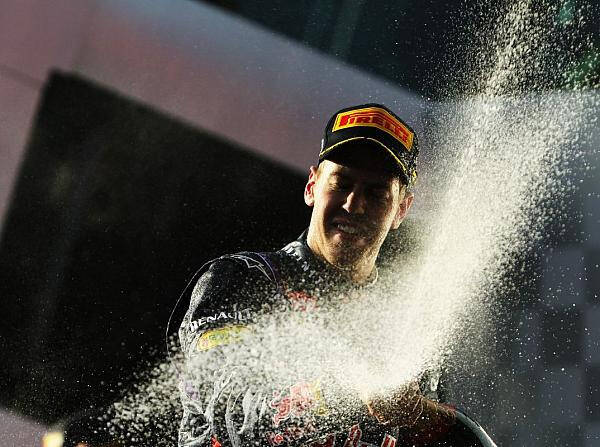 Foto zur News: Vettel: "Alle Autos haben Sinn ergeben - außer Kimi"