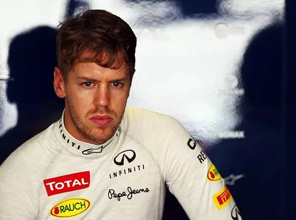 Sebastian Vettel Foto zur News: Red Bull: 43 Punkte und viele interne Spannungen