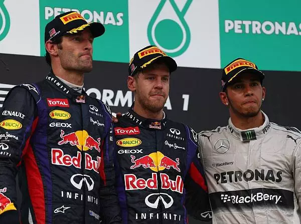 Foto zur News: Kontroverse Stallduelle: Vettel gewinnt in Malaysia