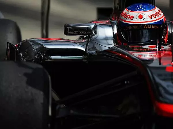 Jenson Button Foto zur News: McLaren: Ist Startplatz acht die neue China-Pole?