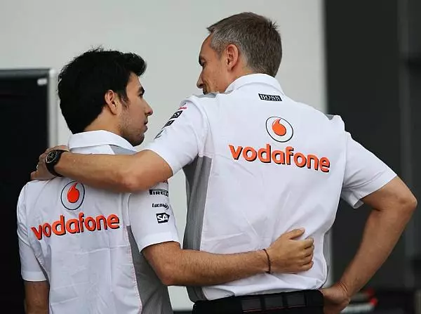 Sergio Perez, Martin Whitmarsh Foto zur News: Perez: "McLaren wird zurückschlagen"