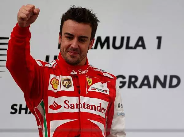 Fernando Alonso Foto zur News: Alonso: "Nach Malaysia standen wir unter Druck"