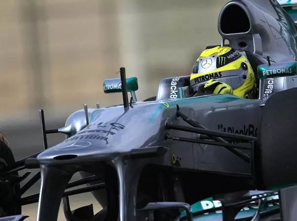 Nico Rosberg Foto zur News: Mercedes fühlt sich als "Samstags-Weltmeister"