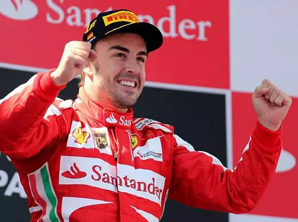 Foto zur News: Fiesta für Fernando: Alonso siegt beim Heimrennen