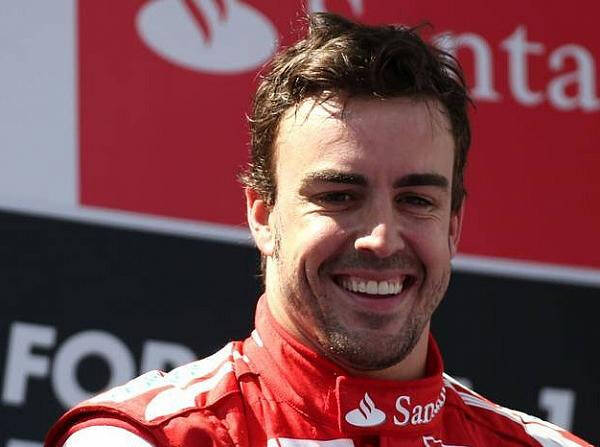Foto zur News: Alonso bejubelt emotionalen Heimsieg
