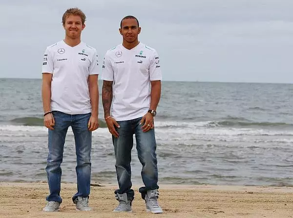 Foto zur News: Rosberg über Hamilton: "Dann klingelt er schon mal bei mir..."