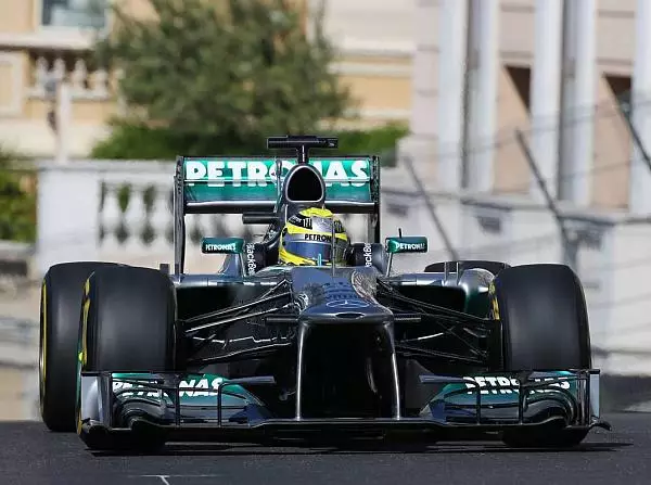 Foto zur News: Mercedes dominiert Donnerstag in Monaco