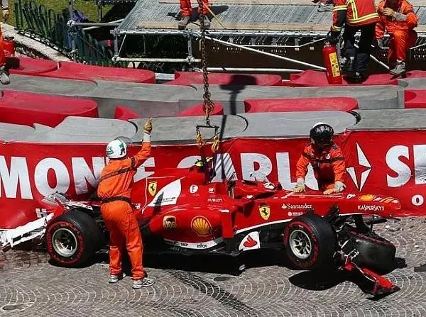 Felipe Massa Foto zur News: Ferrari: Alonso nur Siebter, Massa erneut mit Crash