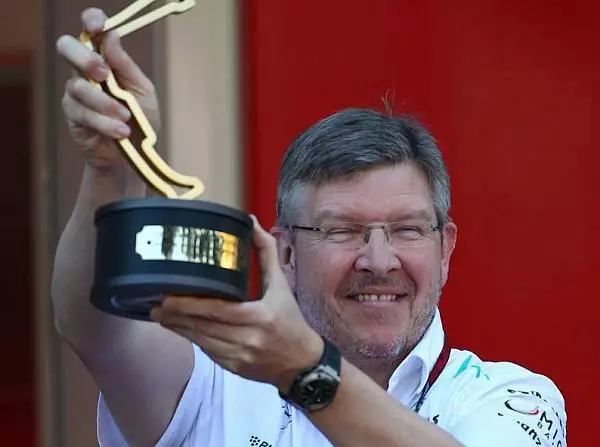 Ross Brawn Foto zur News: Brawn über Reifen-Problematik: "Noch nicht gemeistert"
