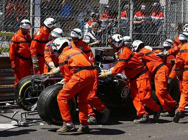 Foto zur News: Monaco-Crash: Maldonado mit Schmerzen, Chilton sagt Sorry
