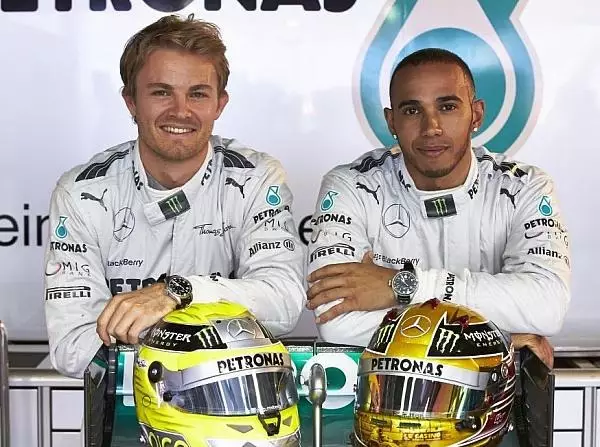 Foto zur News: Kratzer im Ego: Rosberg setzt Hamilton zu