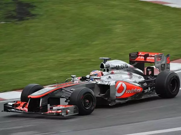 Jenson Button Foto zur News: McLaren optimistisch: Kommen der Sache näher...