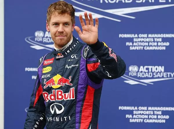 Sebastian Vettel Foto zur News: Vettel warnt nach "Lotterie": "Noch lange nichts gegessen"