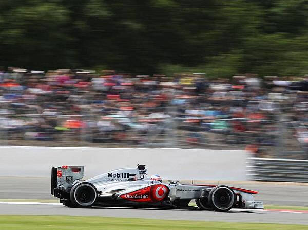 Foto zur News: McLaren: Besser als gedacht - Perez im Pech