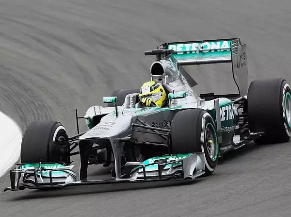 Nico Rosberg Foto zur News: Mercedes: Mit der Balance kommt die Geschwindigkeit