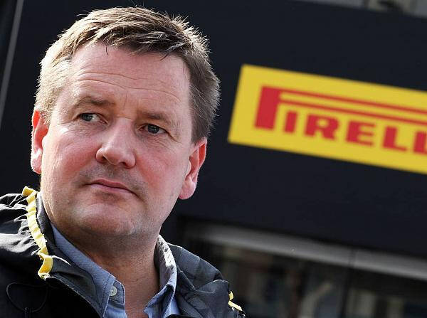 Foto zur News: Pirelli plant weitere Tests: 2013er-Autos bevorzugt