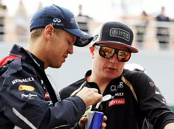 Sebastian Vettel, Kimi Räikkönen Foto zur News: Räikkönen: "Die bei Red Bull wollen mich"