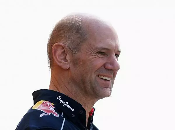 Foto zur News: Newey und der Schlüssel zum Vettel-Sieg