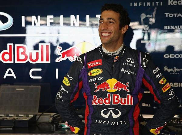 Foto zur News: Jordan: "Red Bull wird sich für Ricciardo entscheiden"