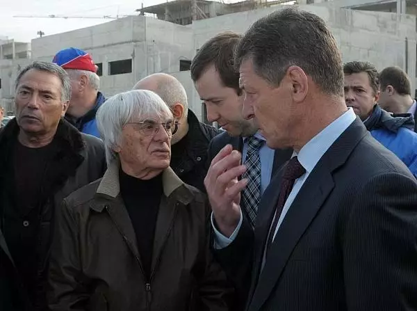 Bernie Ecclestone Foto zur News: Organisatoren des Sotschi-Rennens legen Streit bei