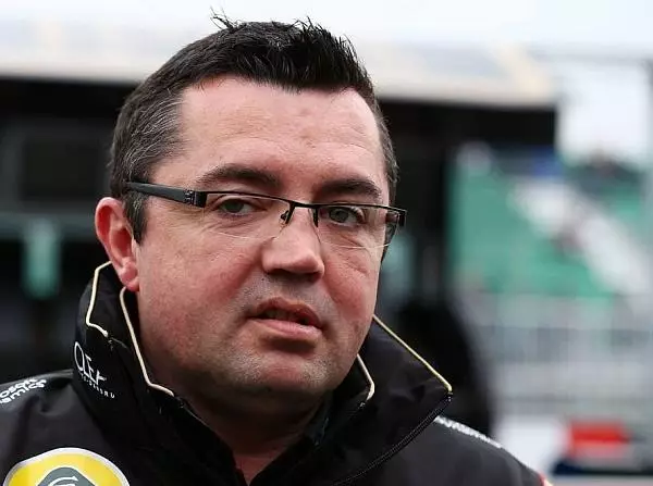 Foto zur News: Boullier: "Kimi erhält von mir zehn von zehn Punkten"