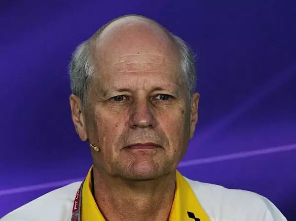 Jean-Michel Jalinier Foto zur News: Renault: Red-Bull-Vertrag bis Ende 2016