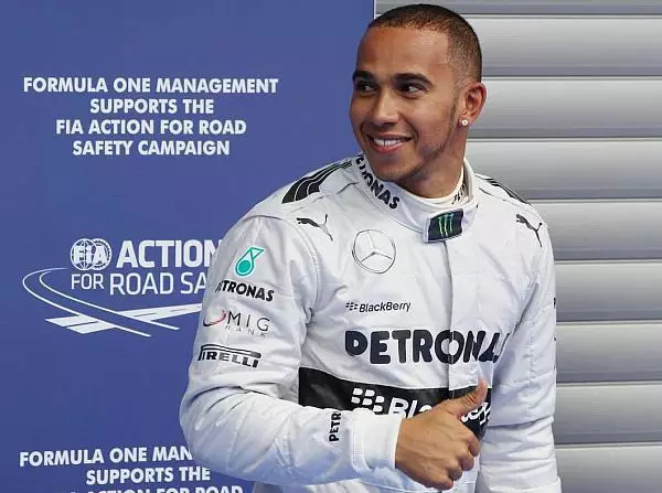 Foto zur News: Timing perfekt: Hamilton auf Pole-Position