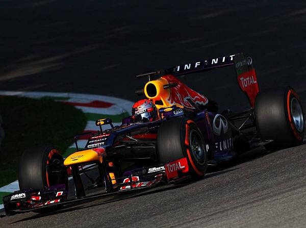 Foto zur News: Vettel zur Bestzeit: "Dürfen uns nicht blenden lassen"