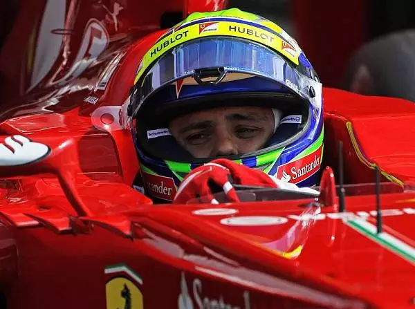 Felipe Massa Foto zur News: Massa lässt Alonso im Qualifying hinter sich