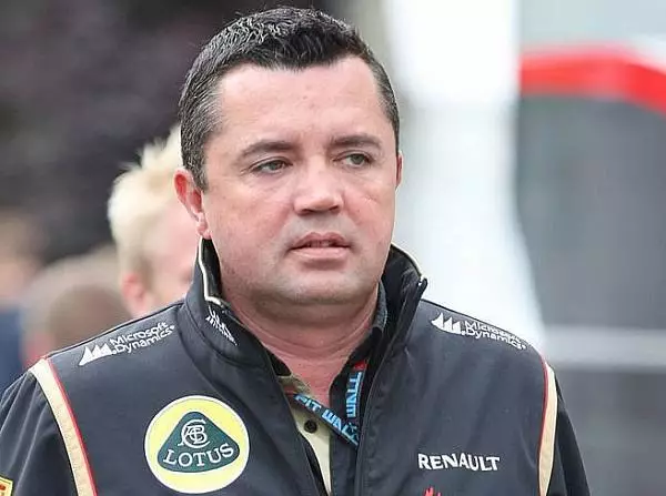 Eric Boullier Foto zur News: Boullier: "Kimi war nichts als brillant"