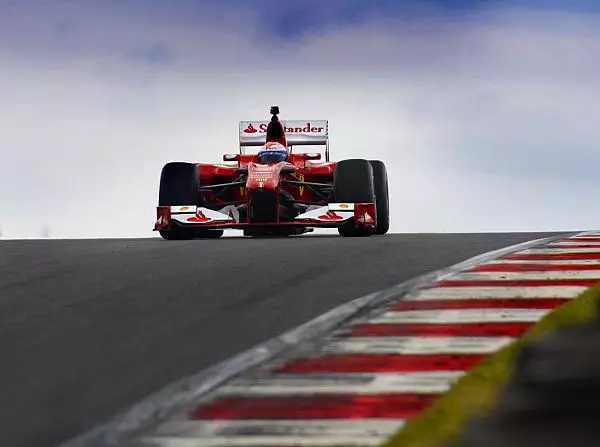 Foto zur News: 14.000 Norweger umjubeln Gene im F10