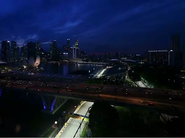 Der Stadtkurs in Singapur Foto zur News: Umbau auf Anraten der Fahrer: Singapur ohne Singapur-Sling