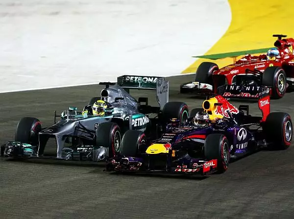 Foto zur News: Red Bull: Vettel mit beeindruckendem Sieg - Webber im Pech