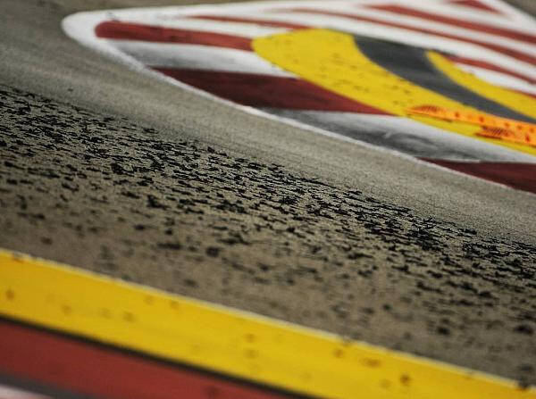 Foto zur News: Pirelli jubelt über Strategiekrimi: "Reifen die beste Wahl"