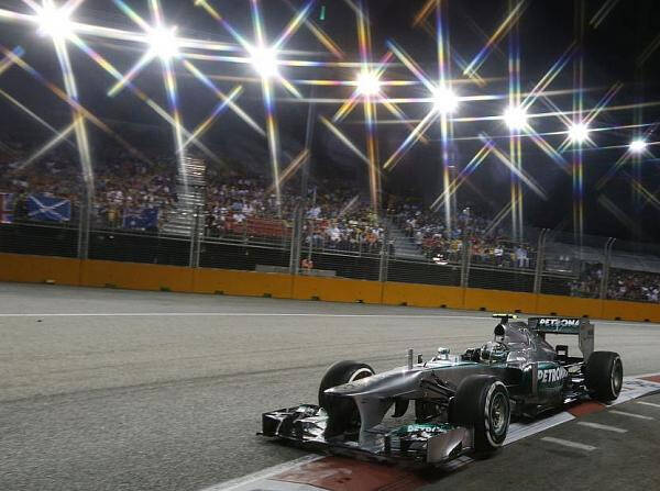 Foto zur News: Hamilton: Alonso abfangen