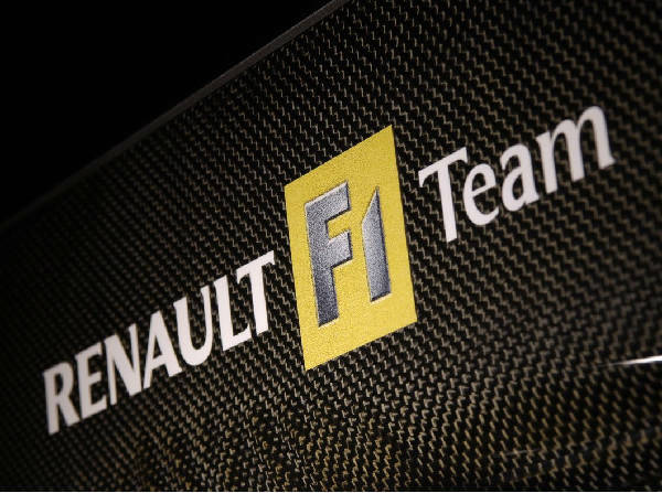 Foto zur News: Renault und sein V8-Motor: Vettel macht die 60 voll