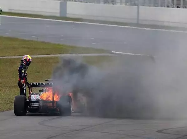 Foto zur News: Webber mit Pech übergossen und angezündet