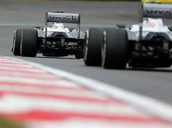 Pastor Maldonado, Valtteri Bottas Foto zur News: Williams erwartet Reifenprobleme in Japan
