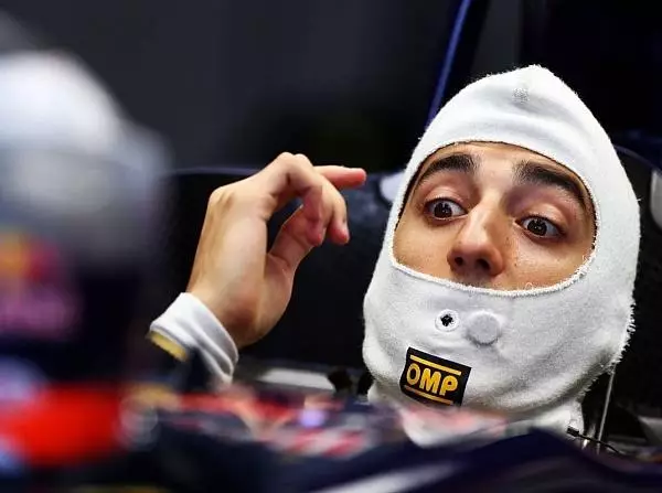 Daniel Ricciardo Foto zur News: Ernüchterndes Qualifying für Toro Rosso