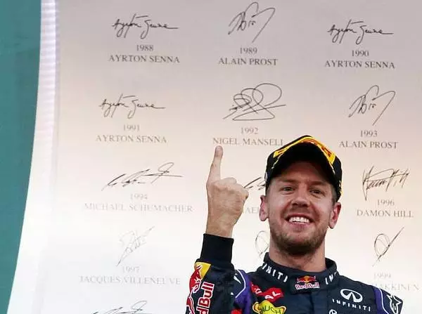 Foto zur News: Alonso #AND# Hamilton mit zaghaften Kampfansagen