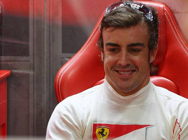 Foto zur News: Alonso: "Ich bleibe zuversichtlich in diesem Team"