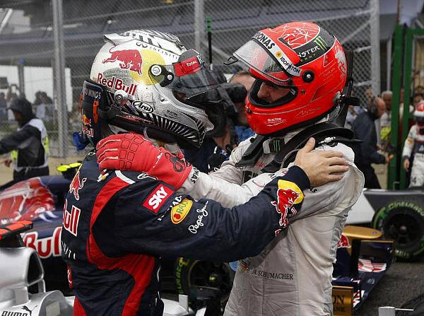 Foto zur News: Seriensiege und Saison-Triumphe: Vettel jagt Schumi-Rekorde