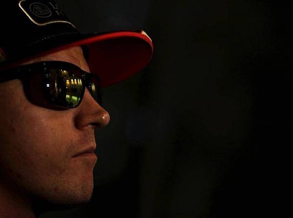 Foto zur News: Nix wie weg! "Unfallflucht" von Räikkönen