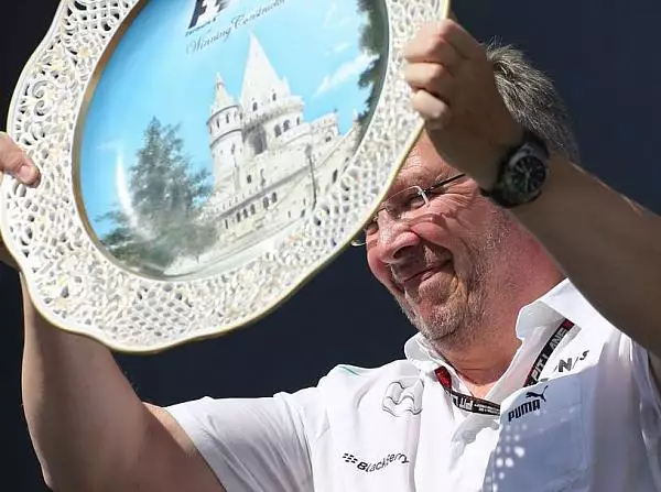 Ross Brawn Foto zur News: Brawn will Platz zwei: "Es geht um Stolz"