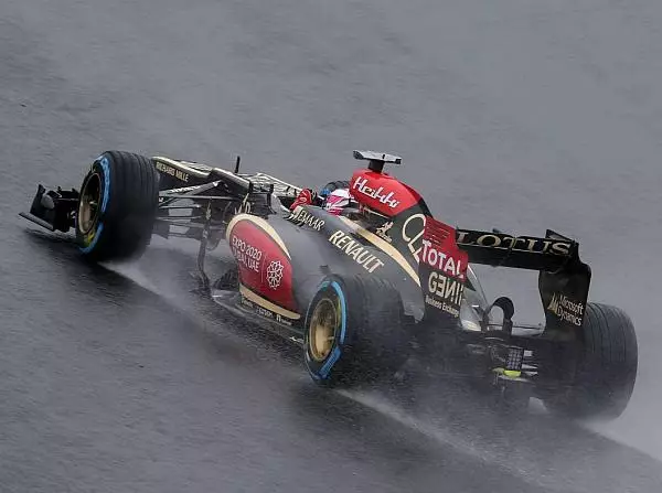 Heikki Kovalainen Foto zur News: Driving in the rain: Lotus hat Spaß im Nassen
