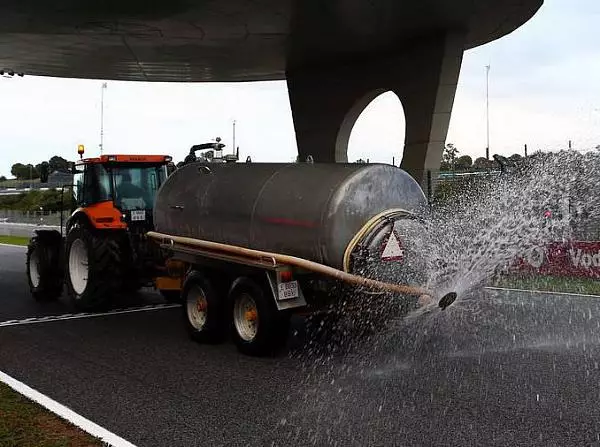 Foto zur News: Planänderung in Jerez: Regentest schon heute