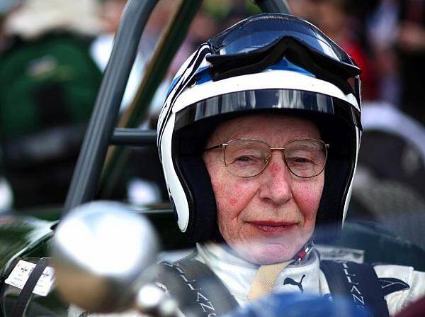 Foto zur News: John Surtees, der "Sohn des Windes" wird 80 Jahre alt
